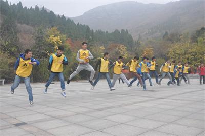 “凝心聚力 放飞梦想”山东财经大学实践考核本科(自考)学生会拓展培训